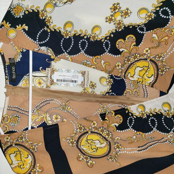 Dress - Picture 2 of 4